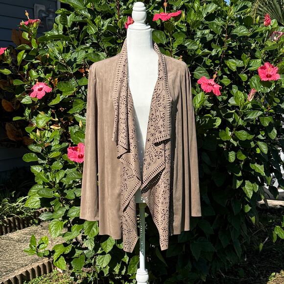 Coldwater Creek 1X Taupe Laser Cut Faux Suede Waterfall Cardigan Sweater Jacket - Picture 3 of 10